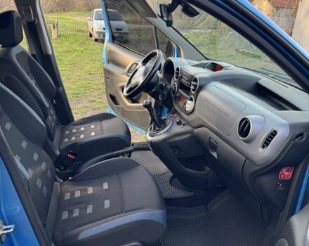 Синий Ситроен Берлинго, объемом двигателя 1.6 л и пробегом 254 тыс. км за 8800 $, фото 11 на Automoto.ua