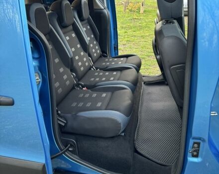 Синий Ситроен Берлинго, объемом двигателя 1.6 л и пробегом 254 тыс. км за 8800 $, фото 9 на Automoto.ua