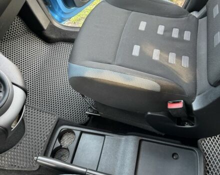 Синий Ситроен Берлинго, объемом двигателя 1.6 л и пробегом 254 тыс. км за 8800 $, фото 17 на Automoto.ua