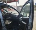 Синий Ситроен Берлинго, объемом двигателя 1.56 л и пробегом 280 тыс. км за 7000 $, фото 21 на Automoto.ua