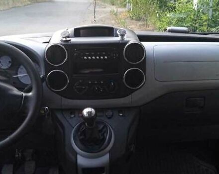 Синий Ситроен Берлинго, объемом двигателя 1.6 л и пробегом 270 тыс. км за 8100 $, фото 3 на Automoto.ua