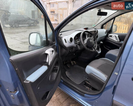 Синий Ситроен Берлинго, объемом двигателя 1.6 л и пробегом 180 тыс. км за 6999 $, фото 16 на Automoto.ua