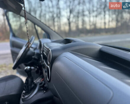 Синій Сітроен Берлінго, об'ємом двигуна 1.6 л та пробігом 283 тис. км за 9555 $, фото 33 на Automoto.ua