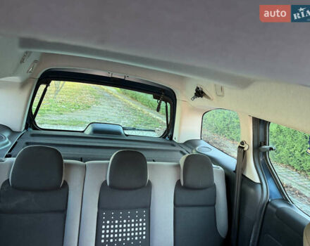 Синій Сітроен Берлінго, об'ємом двигуна 1.6 л та пробігом 187 тис. км за 9000 $, фото 18 на Automoto.ua