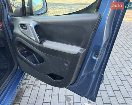 Синій Сітроен Берлінго, об'ємом двигуна 1.6 л та пробігом 187 тис. км за 9000 $, фото 17 на Automoto.ua