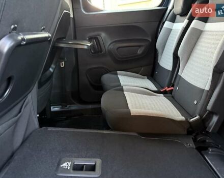 Синій Сітроен Берлінго, об'ємом двигуна 1.5 л та пробігом 143 тис. км за 19750 $, фото 118 на Automoto.ua