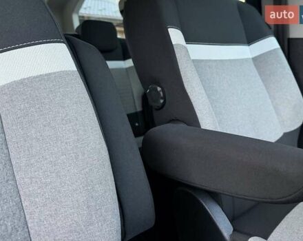 Синій Сітроен Берлінго, об'ємом двигуна 1.5 л та пробігом 143 тис. км за 19750 $, фото 147 на Automoto.ua