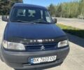 Синий Ситроен Берлинго, объемом двигателя 1.4 л и пробегом 240 тыс. км за 2650 $, фото 1 на Automoto.ua