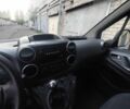 Синий Ситроен Берлинго, объемом двигателя 1.6 л и пробегом 193 тыс. км за 7200 $, фото 6 на Automoto.ua