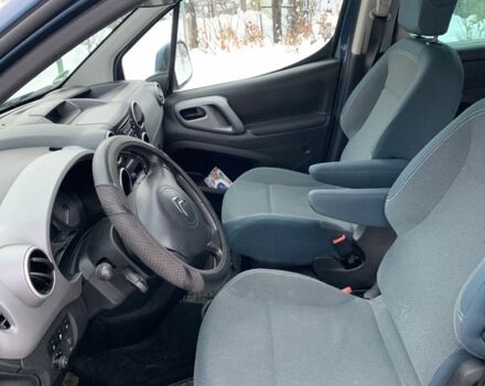 Синий Ситроен Берлинго, объемом двигателя 1.2 л и пробегом 121 тыс. км за 12500 $, фото 5 на Automoto.ua