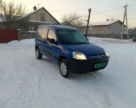 Синий Ситроен Берлинго, объемом двигателя 1.6 л и пробегом 300 тыс. км за 2600 $, фото 1 на Automoto.ua