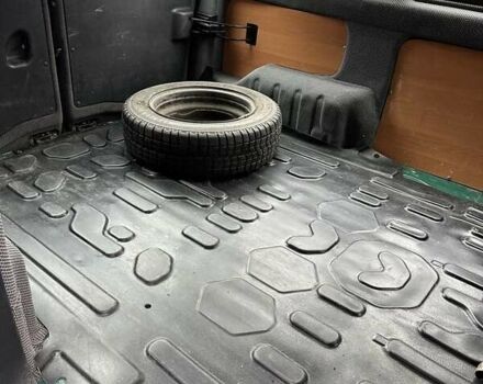 Зеленый Ситроен Берлинго, объемом двигателя 1.6 л и пробегом 200 тыс. км за 3800 $, фото 4 на Automoto.ua