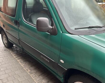 Зеленый Ситроен Берлинго, объемом двигателя 1.6 л и пробегом 200 тыс. км за 3800 $, фото 1 на Automoto.ua