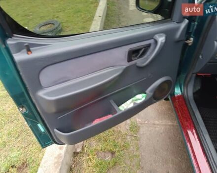 Зелений Сітроен Берлінго, об'ємом двигуна 1.9 л та пробігом 292 тис. км за 3900 $, фото 9 на Automoto.ua