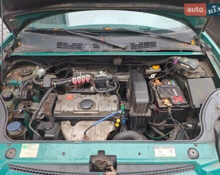 Зеленый Ситроен Берлинго, объемом двигателя 1.4 л и пробегом 371 тыс. км за 2900 $, фото 7 на Automoto.ua