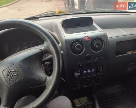 Зеленый Ситроен Берлинго, объемом двигателя 1.4 л и пробегом 371 тыс. км за 2900 $, фото 9 на Automoto.ua