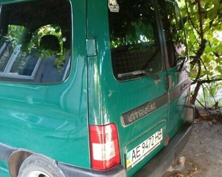 Зелений Сітроен Берлінго, об'ємом двигуна 1.4 л та пробігом 152 тис. км за 4300 $, фото 2 на Automoto.ua