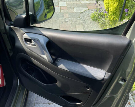 Зеленый Ситроен Берлинго, объемом двигателя 1.6 л и пробегом 230 тыс. км за 9700 $, фото 35 на Automoto.ua