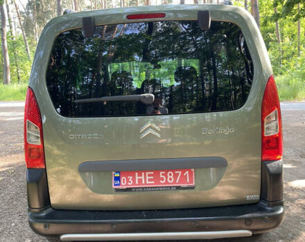 Зеленый Ситроен Берлинго, объемом двигателя 1.6 л и пробегом 230 тыс. км за 9700 $, фото 11 на Automoto.ua