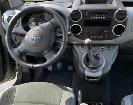 Зеленый Ситроен Берлинго, объемом двигателя 1.6 л и пробегом 230 тыс. км за 9700 $, фото 39 на Automoto.ua