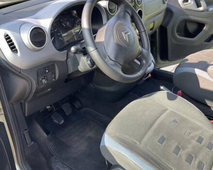 Зеленый Ситроен Берлинго, объемом двигателя 1.6 л и пробегом 230 тыс. км за 9700 $, фото 33 на Automoto.ua