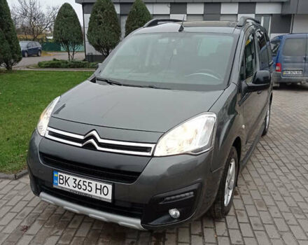 Зеленый Ситроен Берлинго, объемом двигателя 1.6 л и пробегом 240 тыс. км за 10500 $, фото 20 на Automoto.ua