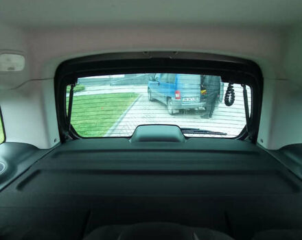 Зеленый Ситроен Берлинго, объемом двигателя 1.6 л и пробегом 240 тыс. км за 10500 $, фото 33 на Automoto.ua