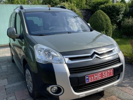 Сітроен Берлінго 2011 у Житомирі на Automoto.ua Зелений Сітроен Берлінго, об'ємом двигуна 1.6 л та пробігом 230 тис. км за 9300 $, фото 1 на Automoto.ua