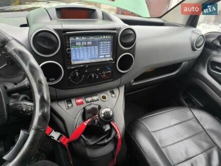 Ситроен Берлинго 2011 в Радехове на Automoto.ua Зеленый Ситроен Берлинго, объемом двигателя 1.6 л и пробегом 220 тыс. км за 6000 $, фото 1 на Automoto.ua