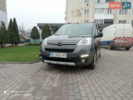 Зеленый Ситроен Берлинго, объемом двигателя 1.6 л и пробегом 240 тыс. км за 10500 $, фото 1 на Automoto.ua