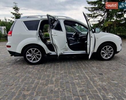 Белый Ситроен С-Кроссер, объемом двигателя 2.2 л и пробегом 190 тыс. км за 8400 $, фото 25 на Automoto.ua