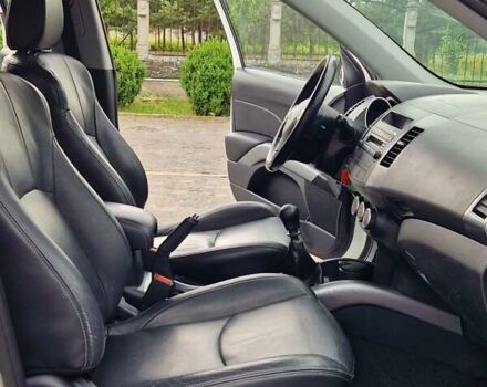 Белый Ситроен С-Кроссер, объемом двигателя 2.2 л и пробегом 190 тыс. км за 8400 $, фото 47 на Automoto.ua