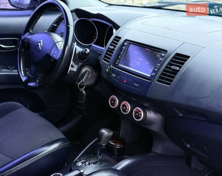 Білий Сітроен С-Кроссер, об'ємом двигуна 2.4 л та пробігом 330 тис. км за 7800 $, фото 12 на Automoto.ua