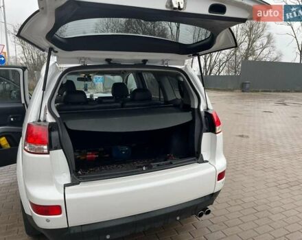 Білий Сітроен С-Кроссер, об'ємом двигуна 2.2 л та пробігом 231 тис. км за 10800 $, фото 9 на Automoto.ua