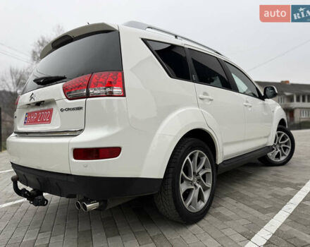 Белый Ситроен С-Кроссер, объемом двигателя 2.2 л и пробегом 209 тыс. км за 11000 $, фото 5 на Automoto.ua