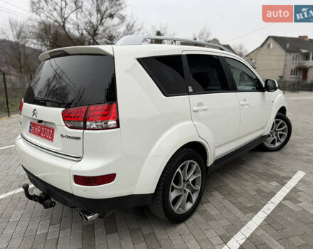 Белый Ситроен С-Кроссер, объемом двигателя 2.2 л и пробегом 209 тыс. км за 11000 $, фото 3 на Automoto.ua