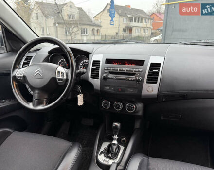 Белый Ситроен С-Кроссер, объемом двигателя 2.2 л и пробегом 209 тыс. км за 11000 $, фото 42 на Automoto.ua