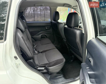 Белый Ситроен С-Кроссер, объемом двигателя 2.2 л и пробегом 209 тыс. км за 11000 $, фото 33 на Automoto.ua