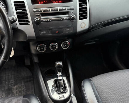 Белый Ситроен С-Кроссер, объемом двигателя 2.2 л и пробегом 209 тыс. км за 11000 $, фото 26 на Automoto.ua