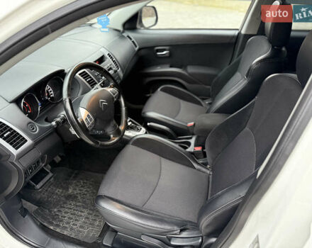 Белый Ситроен С-Кроссер, объемом двигателя 2.2 л и пробегом 209 тыс. км за 11000 $, фото 23 на Automoto.ua