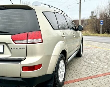Бежевий Сітроен С-Кроссер, об'ємом двигуна 2.2 л та пробігом 337 тис. км за 8200 $, фото 5 на Automoto.ua