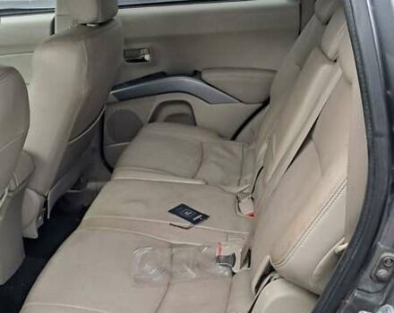 Черный Ситроен С-Кроссер, объемом двигателя 2.2 л и пробегом 247 тыс. км за 5500 $, фото 4 на Automoto.ua