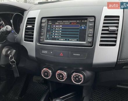 Черный Ситроен С-Кроссер, объемом двигателя 2.2 л и пробегом 267 тыс. км за 9500 $, фото 19 на Automoto.ua