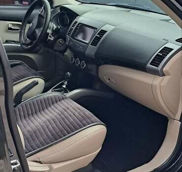 Черный Ситроен С-Кроссер, объемом двигателя 2.2 л и пробегом 287 тыс. км за 10600 $, фото 18 на Automoto.ua