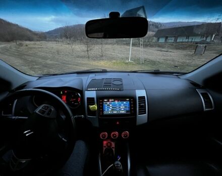 Черный Ситроен С-Кроссер, объемом двигателя 2.2 л и пробегом 218 тыс. км за 9300 $, фото 10 на Automoto.ua