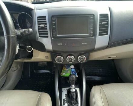 Чорний Сітроен С-Кроссер, об'ємом двигуна 2.18 л та пробігом 215 тис. км за 9600 $, фото 8 на Automoto.ua