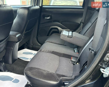 Черный Ситроен С-Кроссер, объемом двигателя 2.2 л и пробегом 236 тыс. км за 9900 $, фото 14 на Automoto.ua