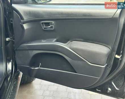 Черный Ситроен С-Кроссер, объемом двигателя 2.2 л и пробегом 236 тыс. км за 9900 $, фото 11 на Automoto.ua