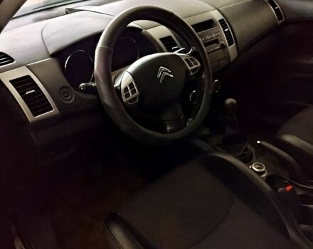 Чорний Сітроен С-Кроссер, об'ємом двигуна 2.4 л та пробігом 104 тис. км за 9000 $, фото 4 на Automoto.ua