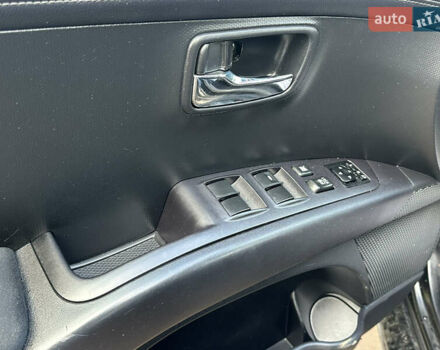 Черный Ситроен С-Кроссер, объемом двигателя 2.2 л и пробегом 236 тыс. км за 9900 $, фото 17 на Automoto.ua